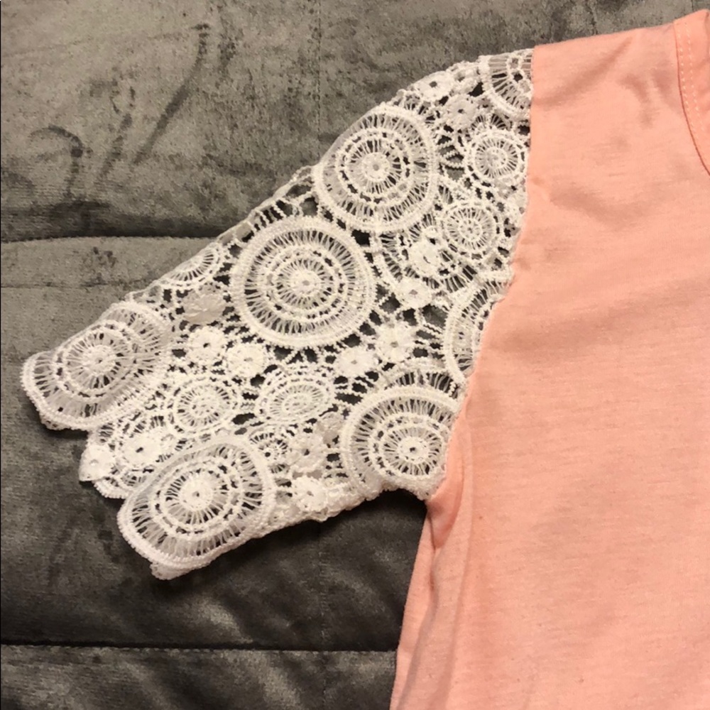 Top - Picture 2 of 2